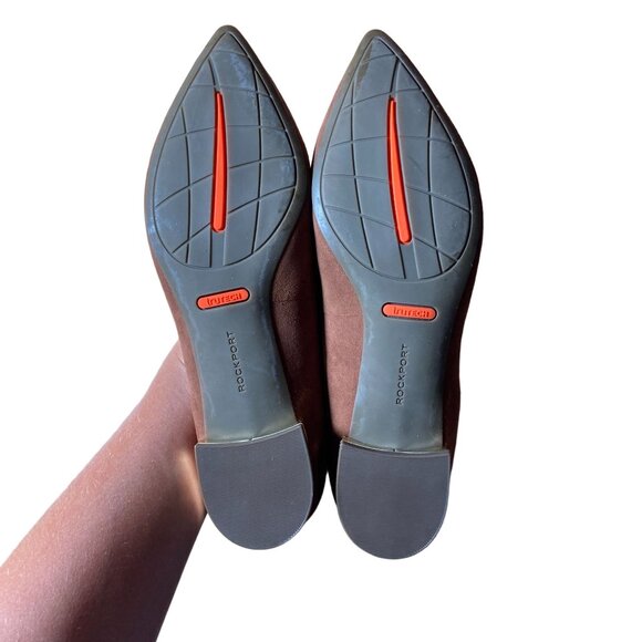 Rockport Total Motion Women's Brown Suede Flats Size 7.5 With Gold Heel Accent N - Picture 8 of 8